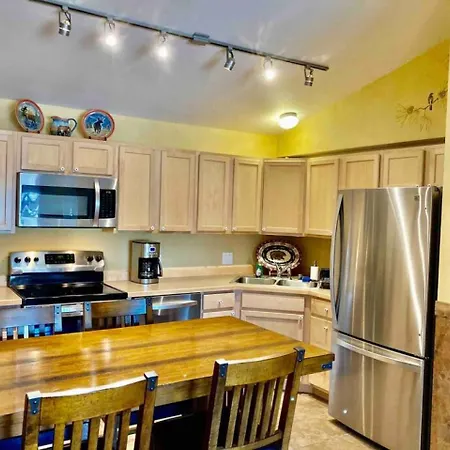 Powder Pad Near Lone Peak - Walkable To Big Sky Resort